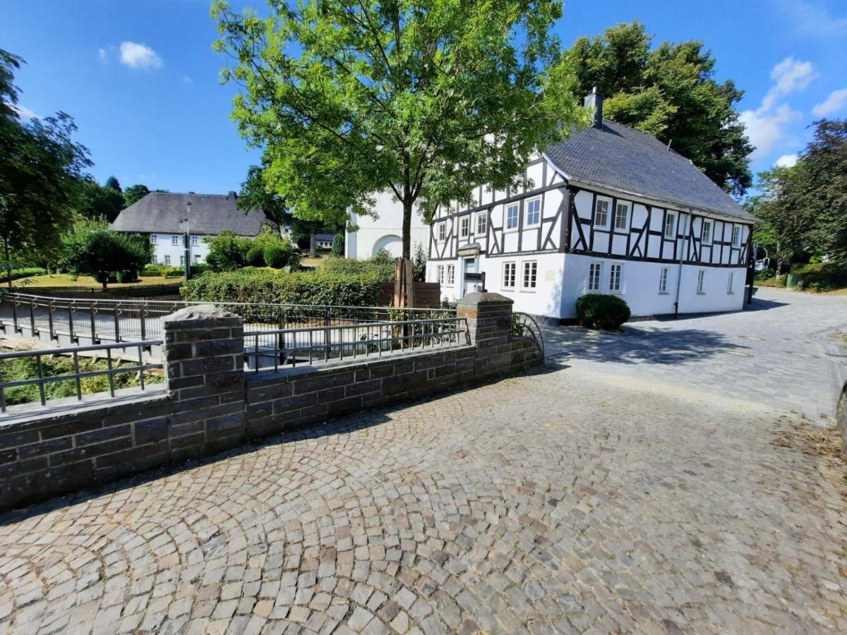 Ferienwohnung Am Kurpark Eslohe Exteriör bild